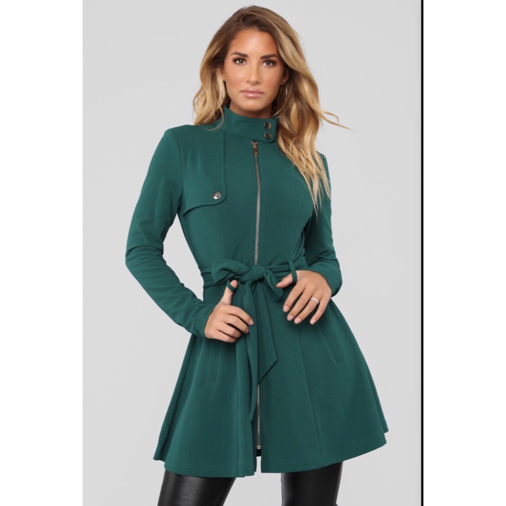 Fashion Nova’s “Feeling Fancy Collar Dress”